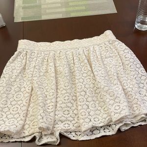 Beautiful off-white Lace Skirt!!